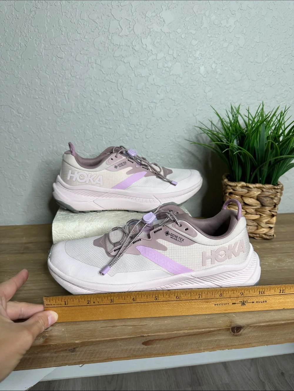 HOKA Women’s Transport GTX Cosmic Pearl light pink sneakers w toggle lase